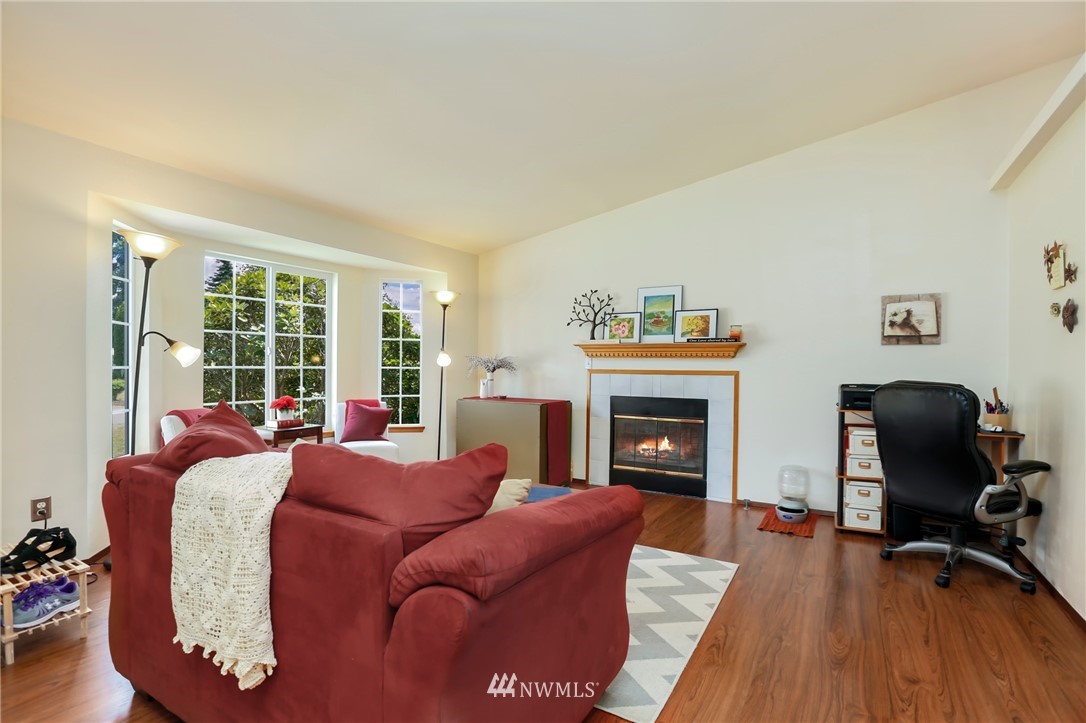 2426 Spruce Road Lake Stevens, WA 98258 - Photo 3 of 25