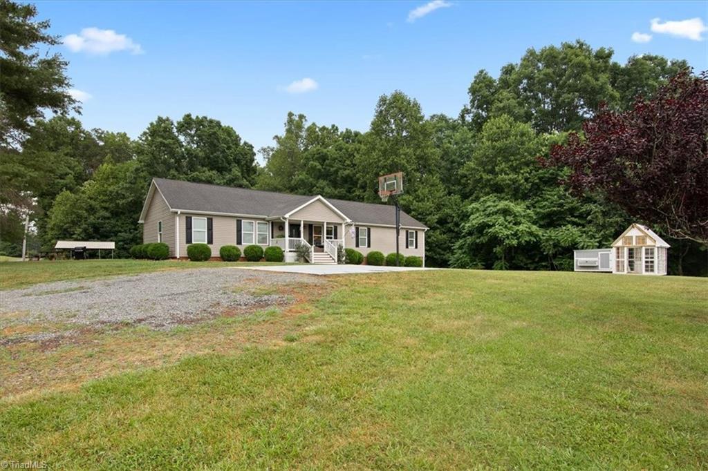 1420 Smith Road Westfield, NC 27053 - Photo 3 of 37 Gallery Image 3