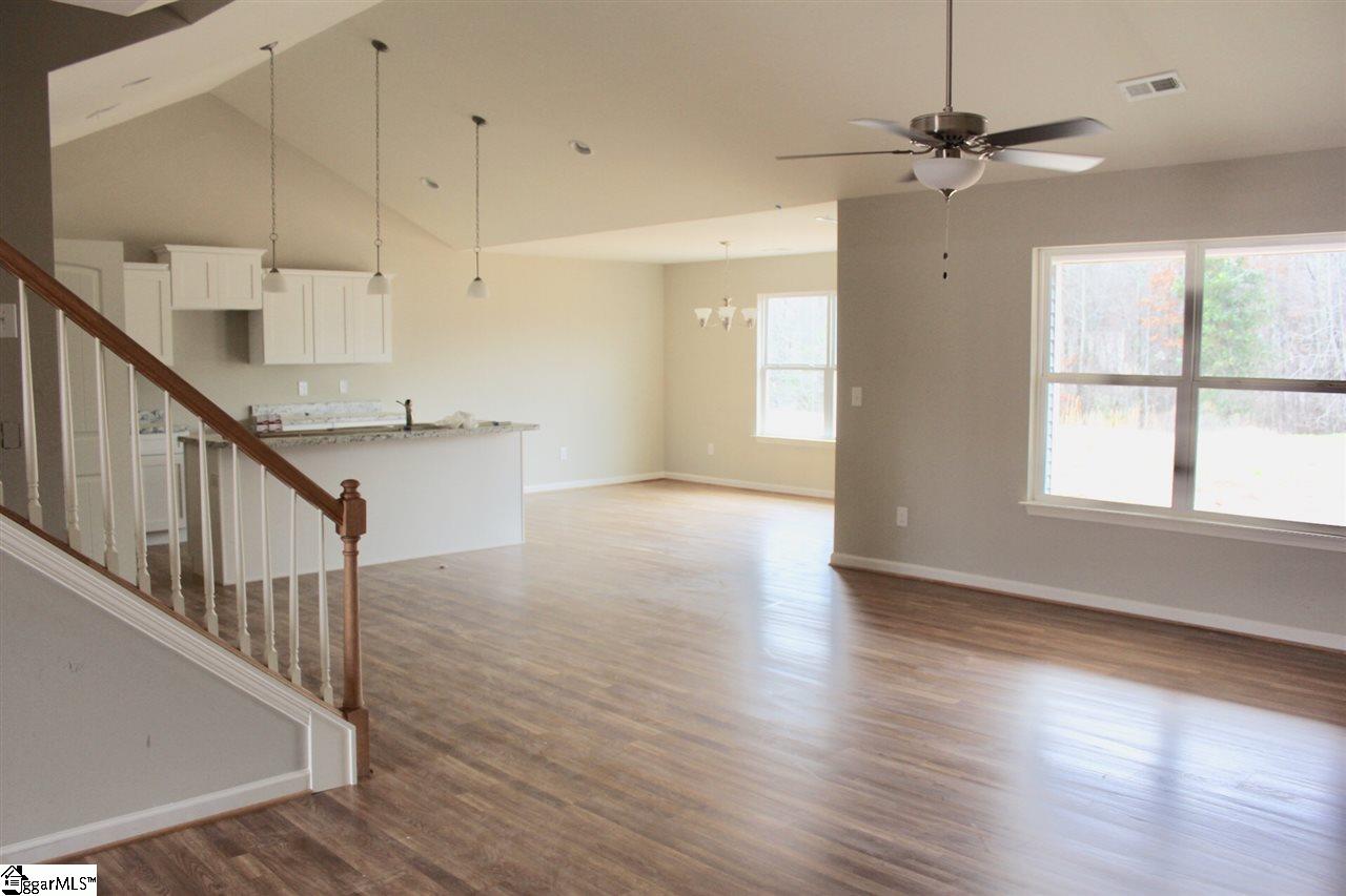 308 Catterick Way Fountain Inn, SC 29644 - Photo 3 of 10 Gallery Image 3