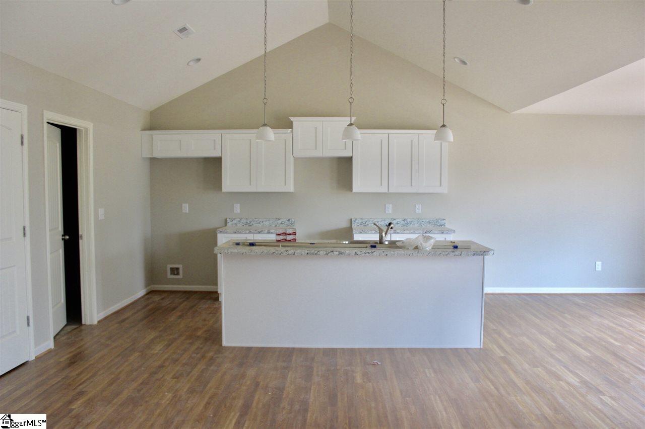 308 Catterick Way Fountain Inn, SC 29644 - Photo 4 of 10 Gallery Image 4