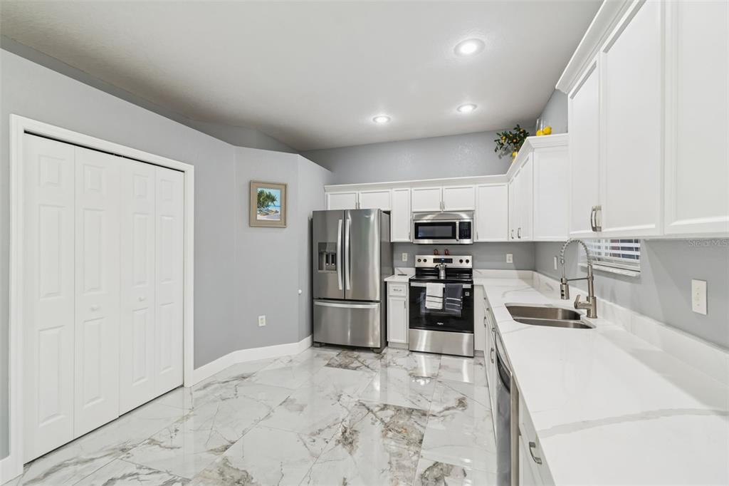 9078 Birmingham Avenue Weeki Wachee, FL 34613 - Photo 10 of 56