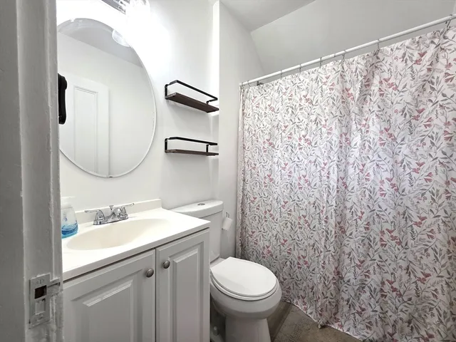 $2,300 | 1168 Grafton Street, Worcester, MA 01604