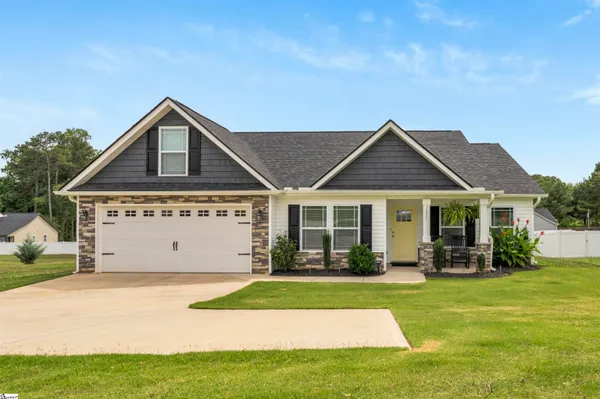 $364,900 | 1071 State Rd S-42-770, Inman, SC 29349