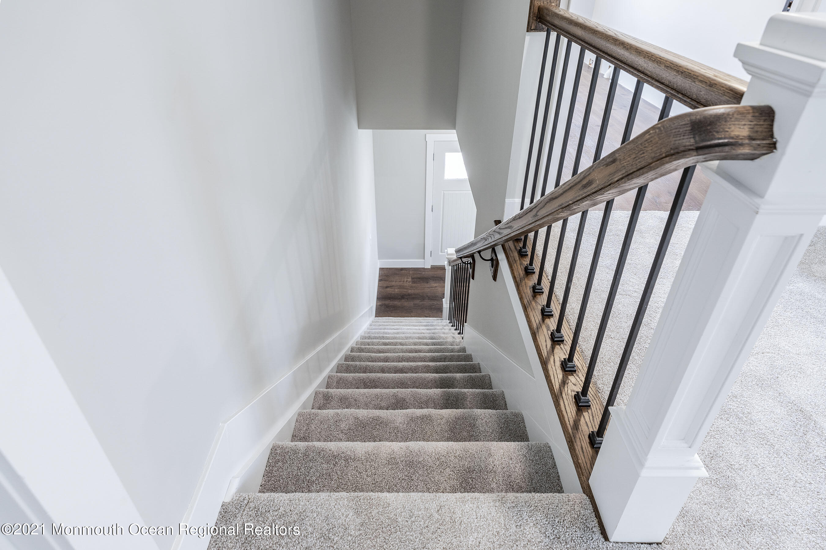 331 East Pleasant Grove Road Jackson, NJ 08527 - Photo 20 of 40 a view of entryway