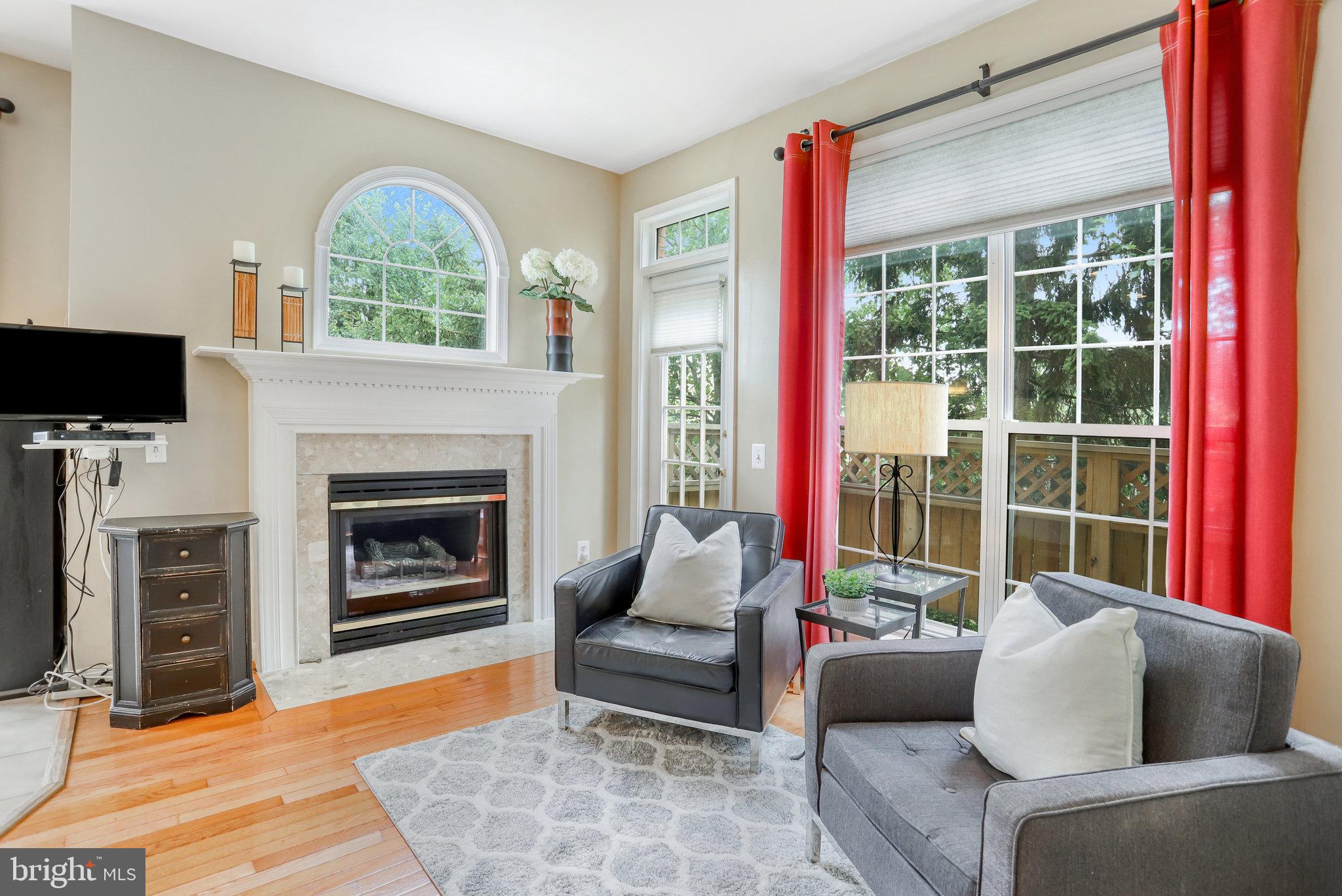 6001 Riddle Walk Alexandria, VA 22312 - Photo 12 of 85 Cozy Sitting Area with Gas FP