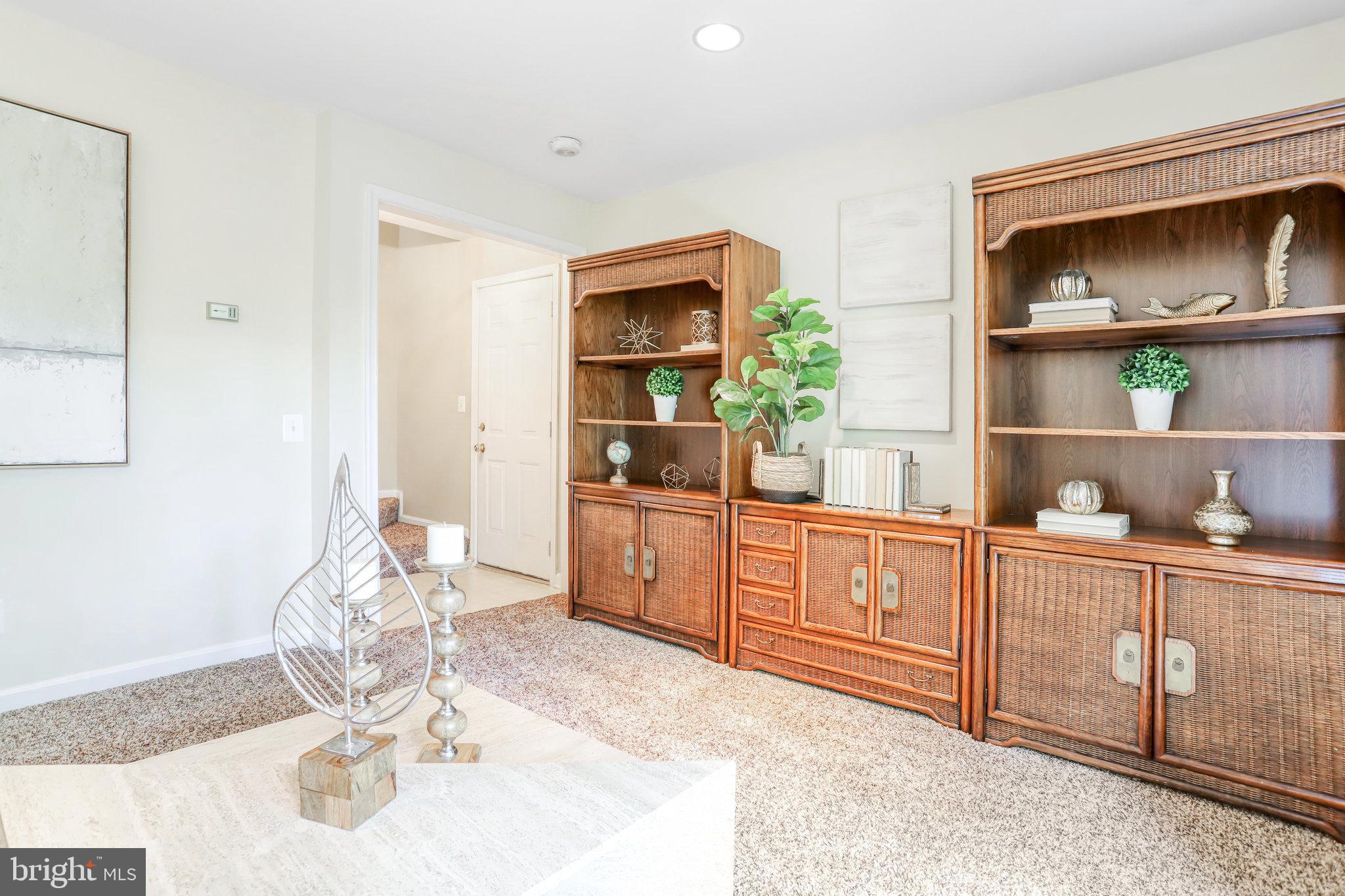 6001 Riddle Walk Alexandria, VA 22312 - Photo 38 of 85 Lower Lvl Living Area