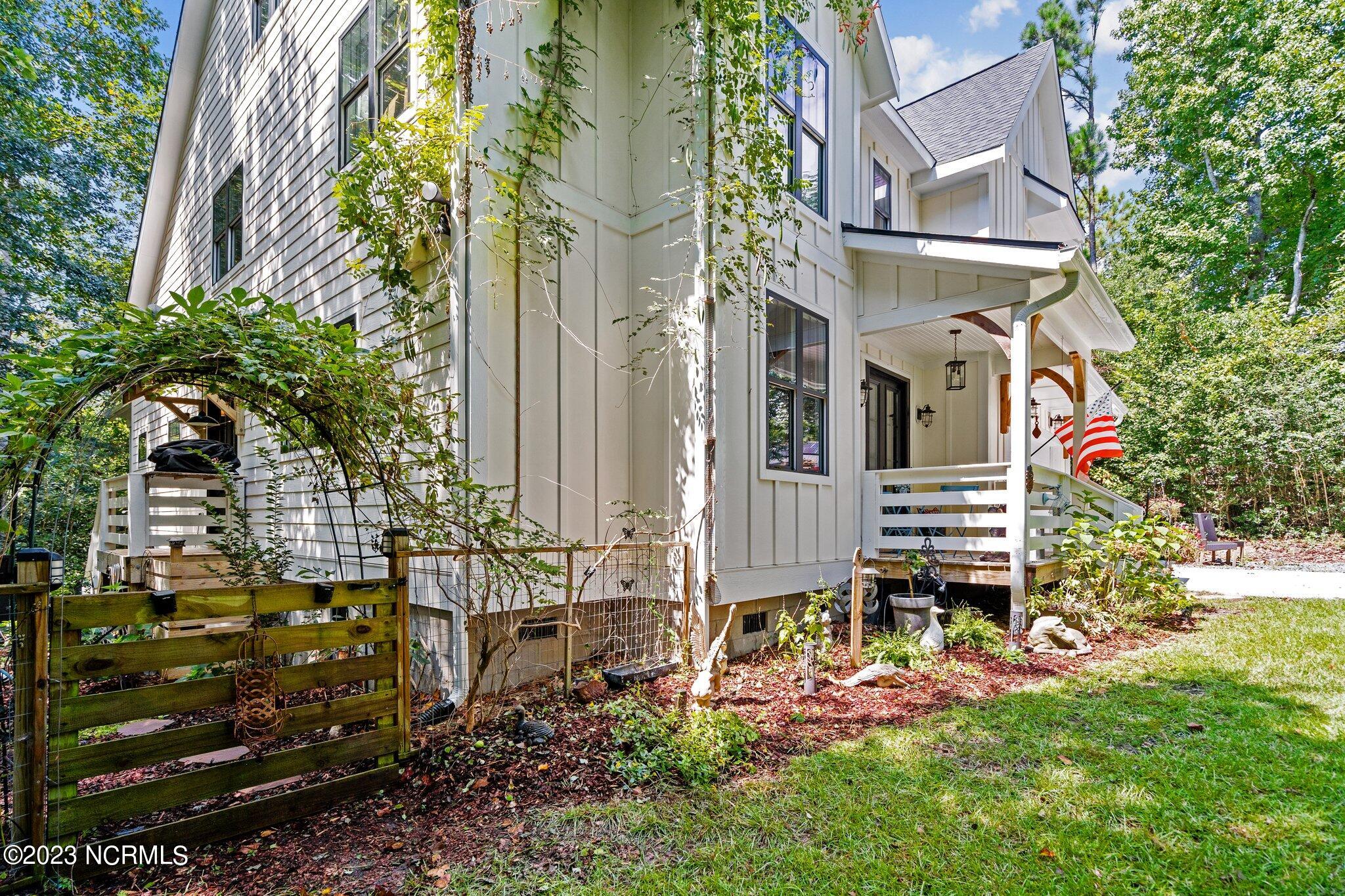 1026 Corcus Ferry Road Hampstead, NC 28443 - Photo 5 of 63 20-web-or-mls-DSC04091