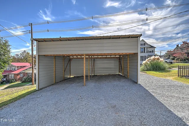 $475,000 | 217 South Irish Street, Greeneville, TN 37743