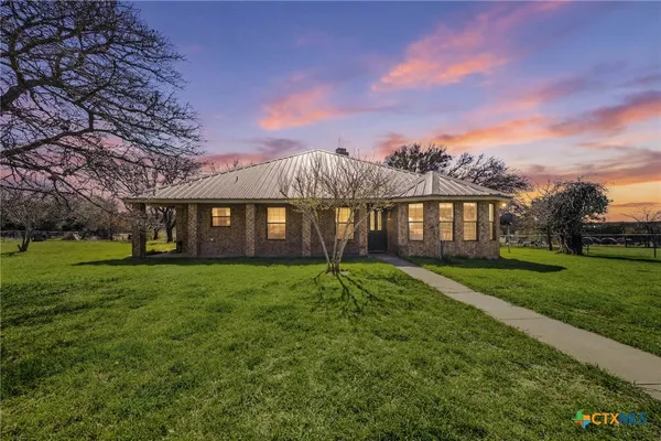 $725,000 | 5680 County Road 142, Gatesville, TX 76528