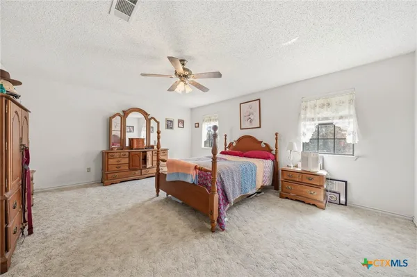 $725,000 | 5680 County Road 142, Gatesville, TX 76528