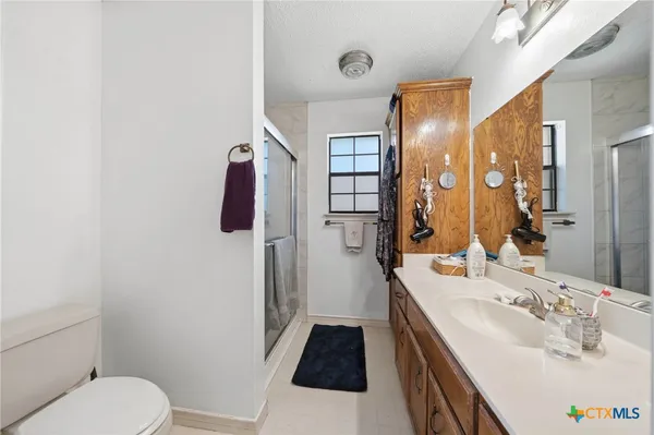 $725,000 | 5680 County Road 142, Gatesville, TX 76528