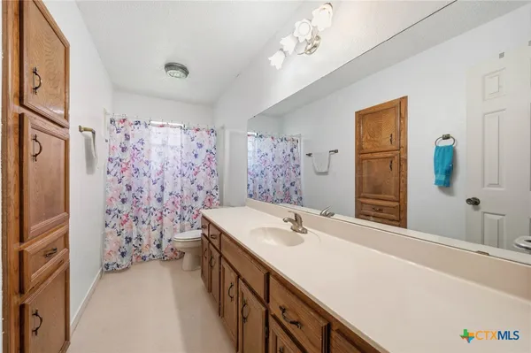 $725,000 | 5680 County Road 142, Gatesville, TX 76528