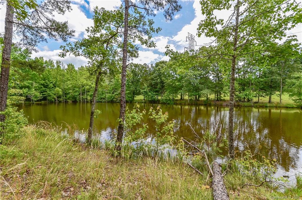 516 East Old Limestone Road York, SC 29745 - Photo 7 of 11 Gallery Image 7