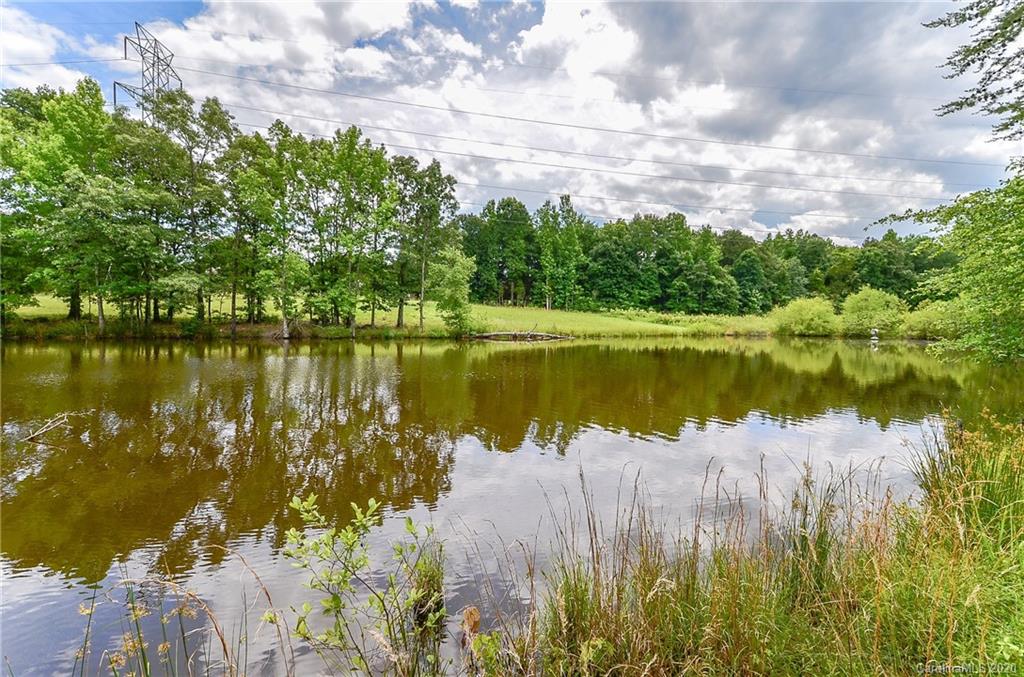 516 East Old Limestone Road York, SC 29745 - Photo 8 of 11 Gallery Image 8