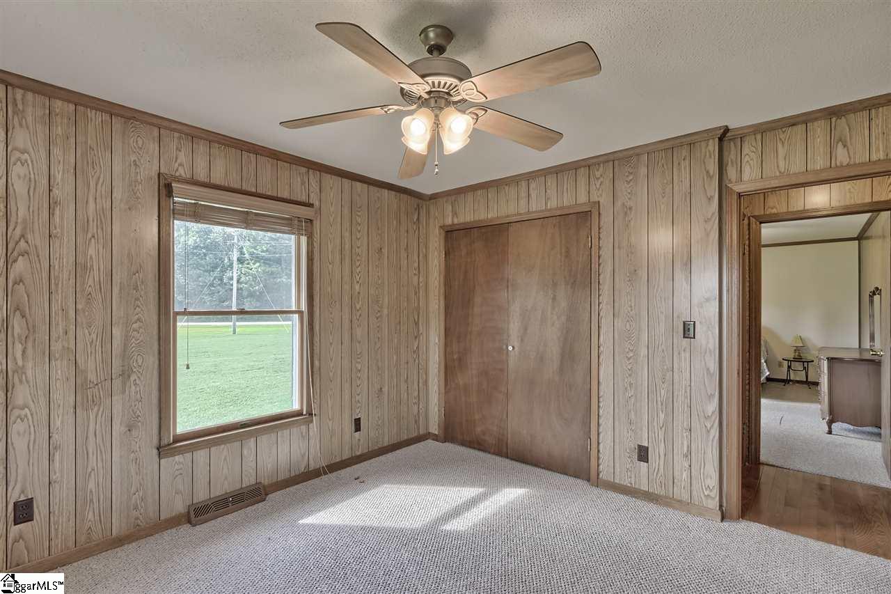 597 West Nelson Road Fountain Inn, SC 29644 - Photo 13 of 33