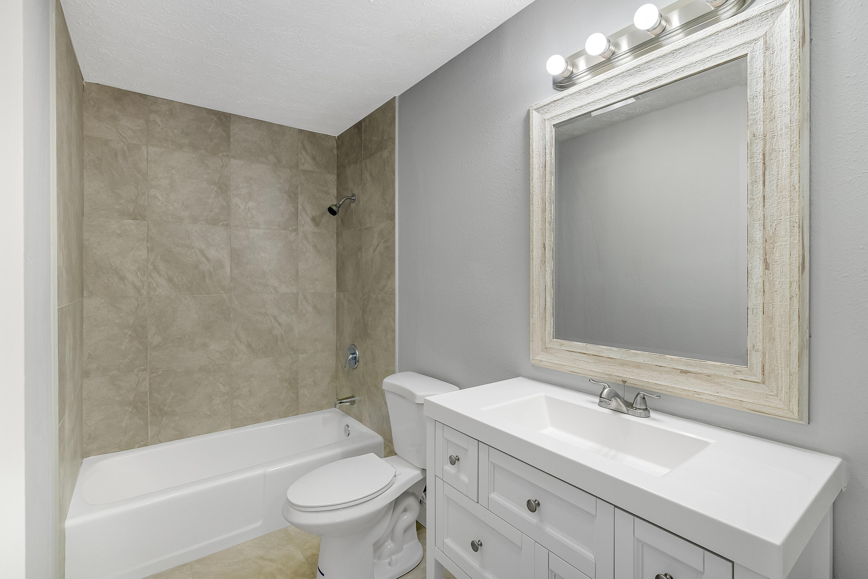 7202 Arthurs Road Fort Pierce, FL 34951 - Photo 7 of 35 Guest bathroom