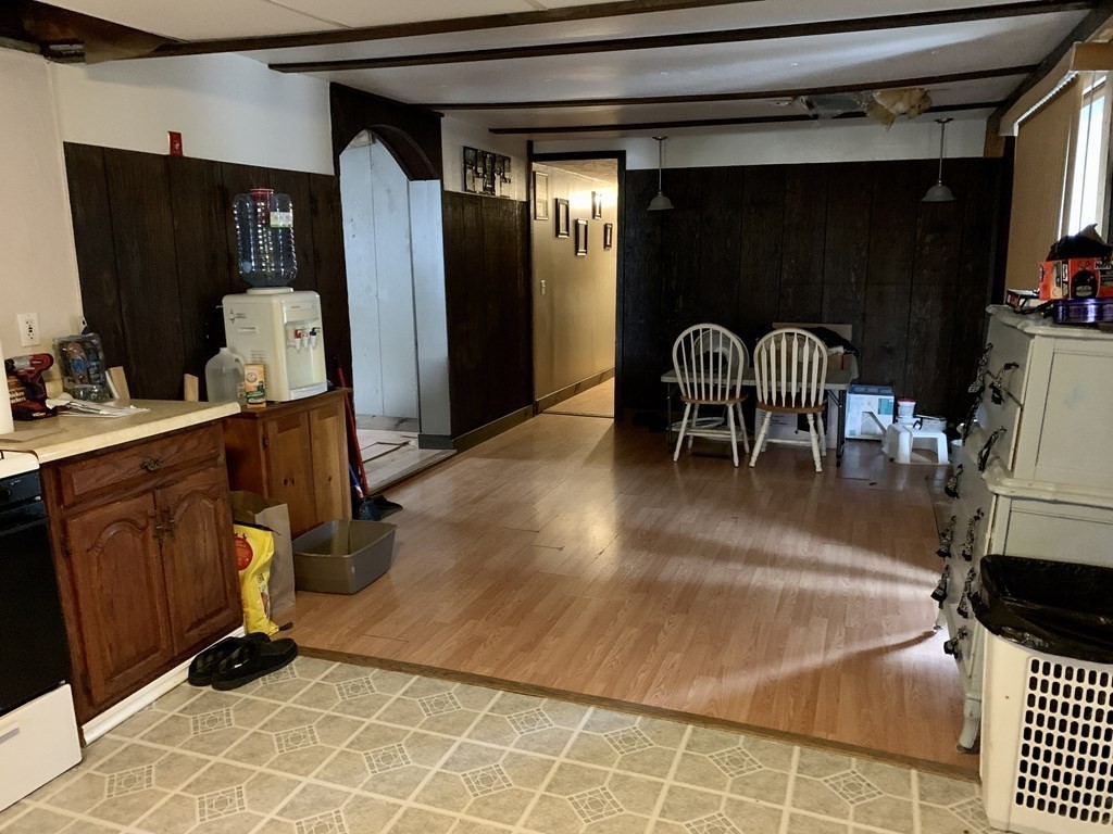 21 R Summit Street Clinton, MA 01510 - Photo 4 of 9 Gallery Image 4