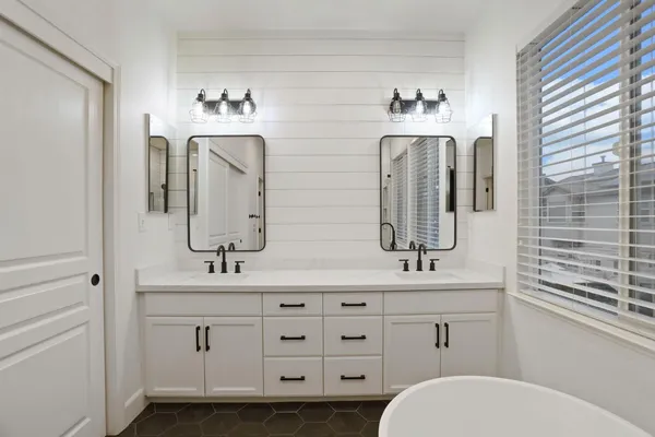 $675,999 | 10816 Merritt Drive, Stockton, CA 95219