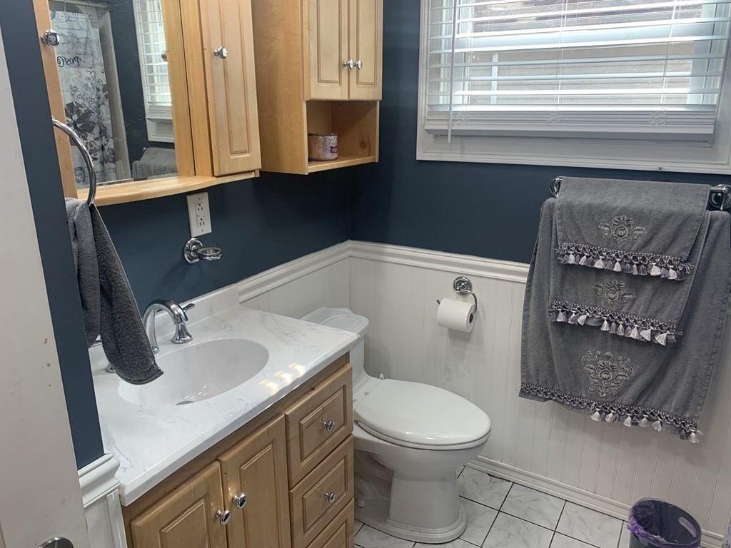 121 Foster Road Tewksbury, MA 01876 - Photo 10 of 18 Gallery Image 10