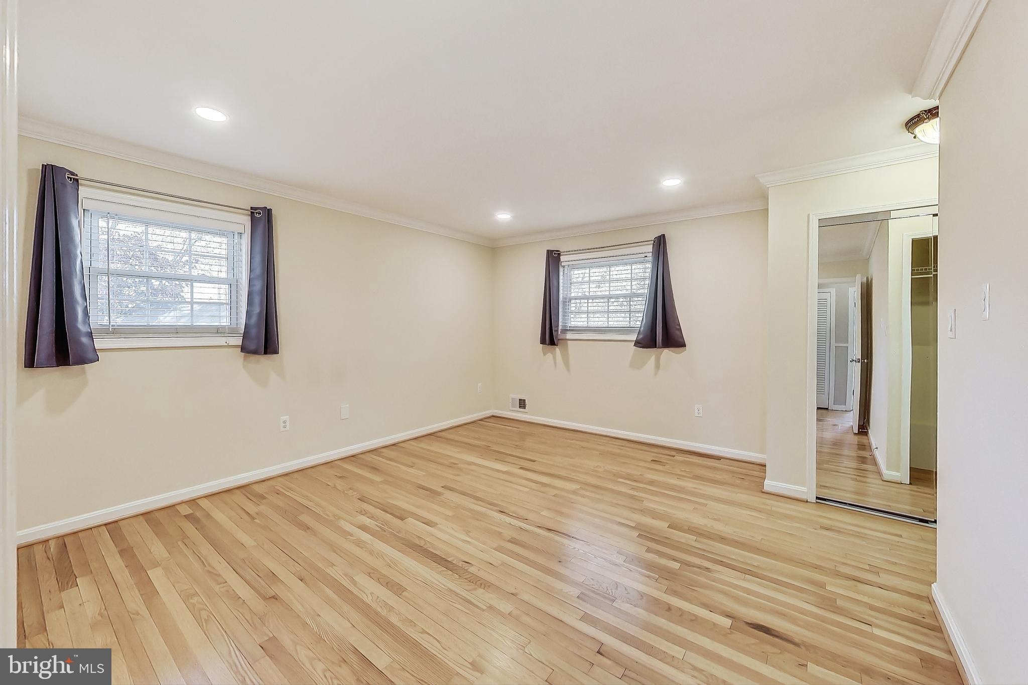 19404 Rena Court Brookeville, MD 20833 - Photo 11 of 44 Primary Suite