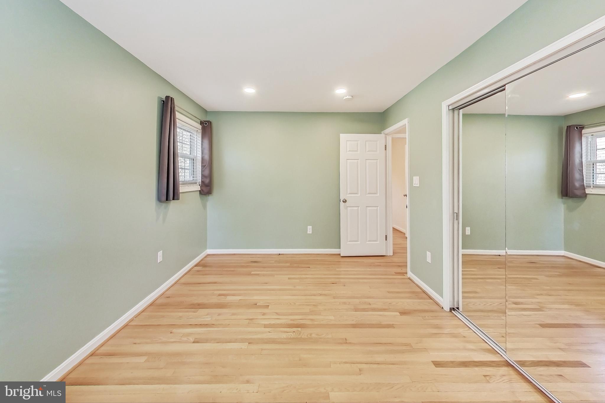 19404 Rena Court Brookeville, MD 20833 - Photo 17 of 44 2nd Bedroom