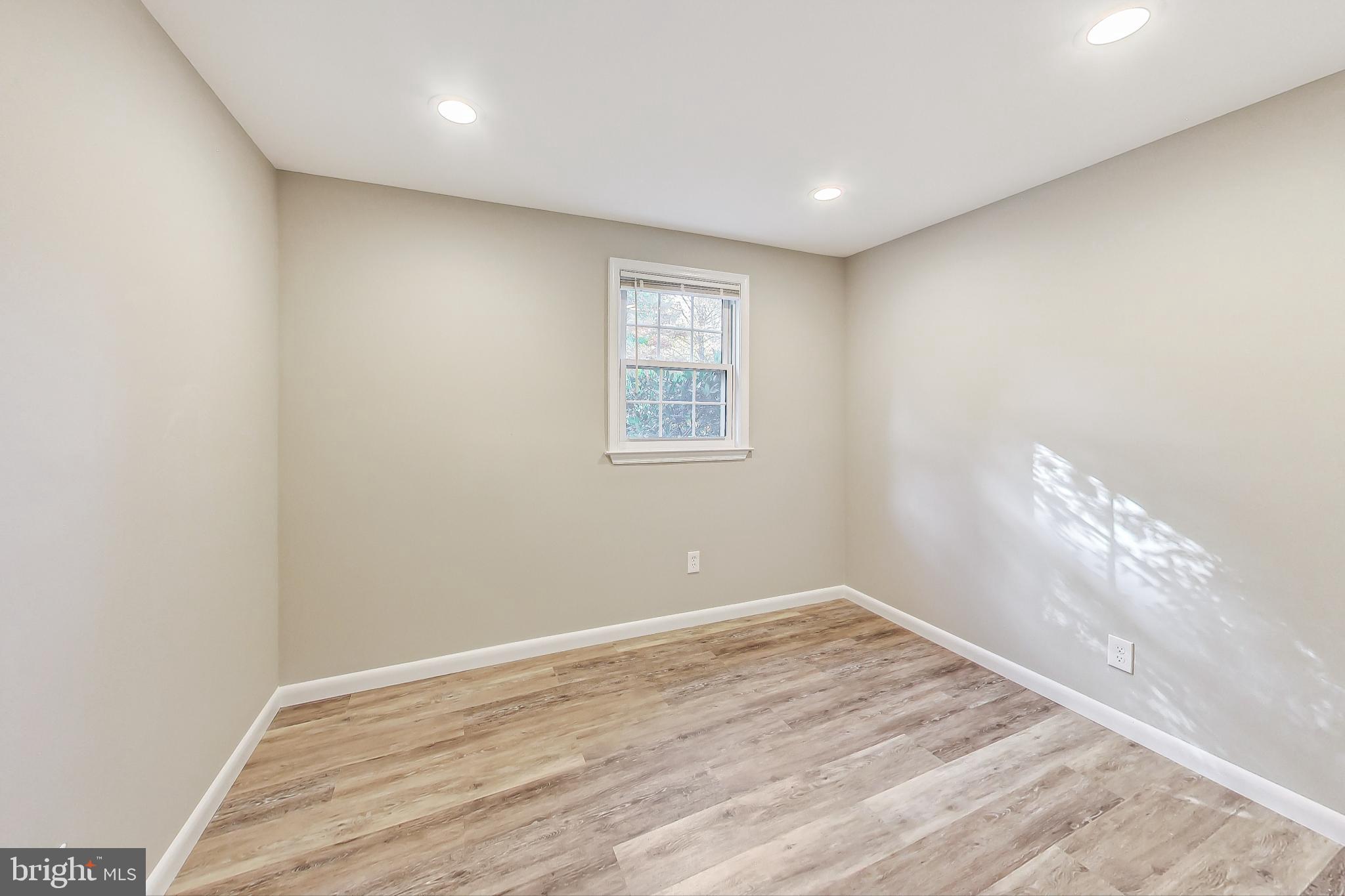 19404 Rena Court Brookeville, MD 20833 - Photo 28 of 44 Lower Level Bedroom 2