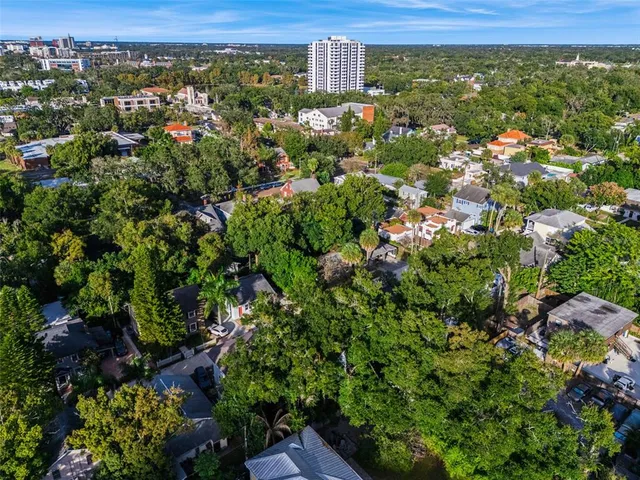 a view of a hallway with closet