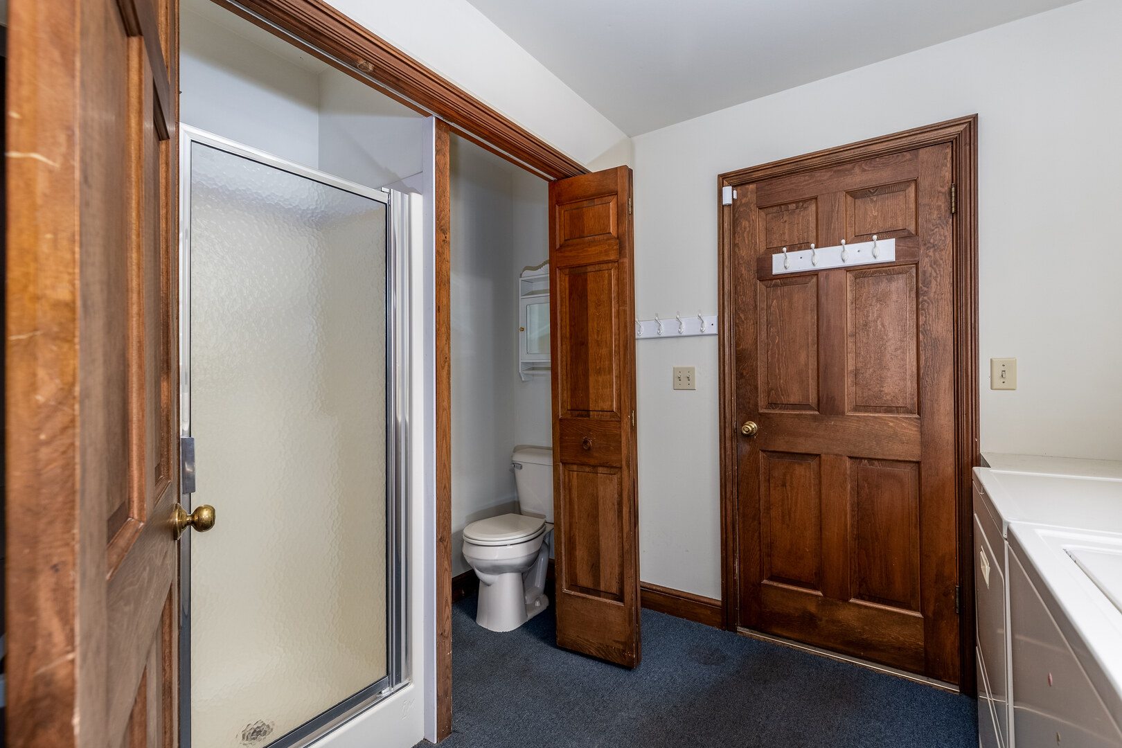 3094 East 1888th Road Ottawa, IL 61350 - Photo 11 of 43 a view of a bathroom with a sink and mirror