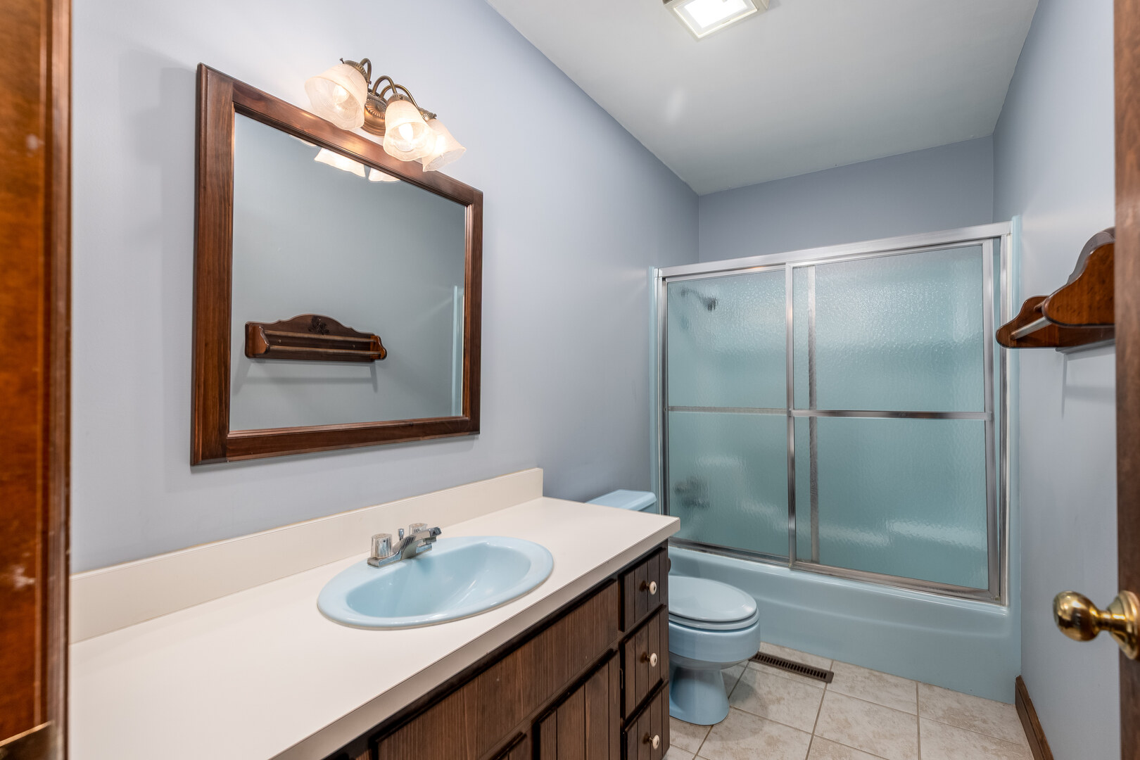 3094 East 1888th Road Ottawa, IL 61350 - Photo 23 of 43 a bathroom with a sink and a toilet