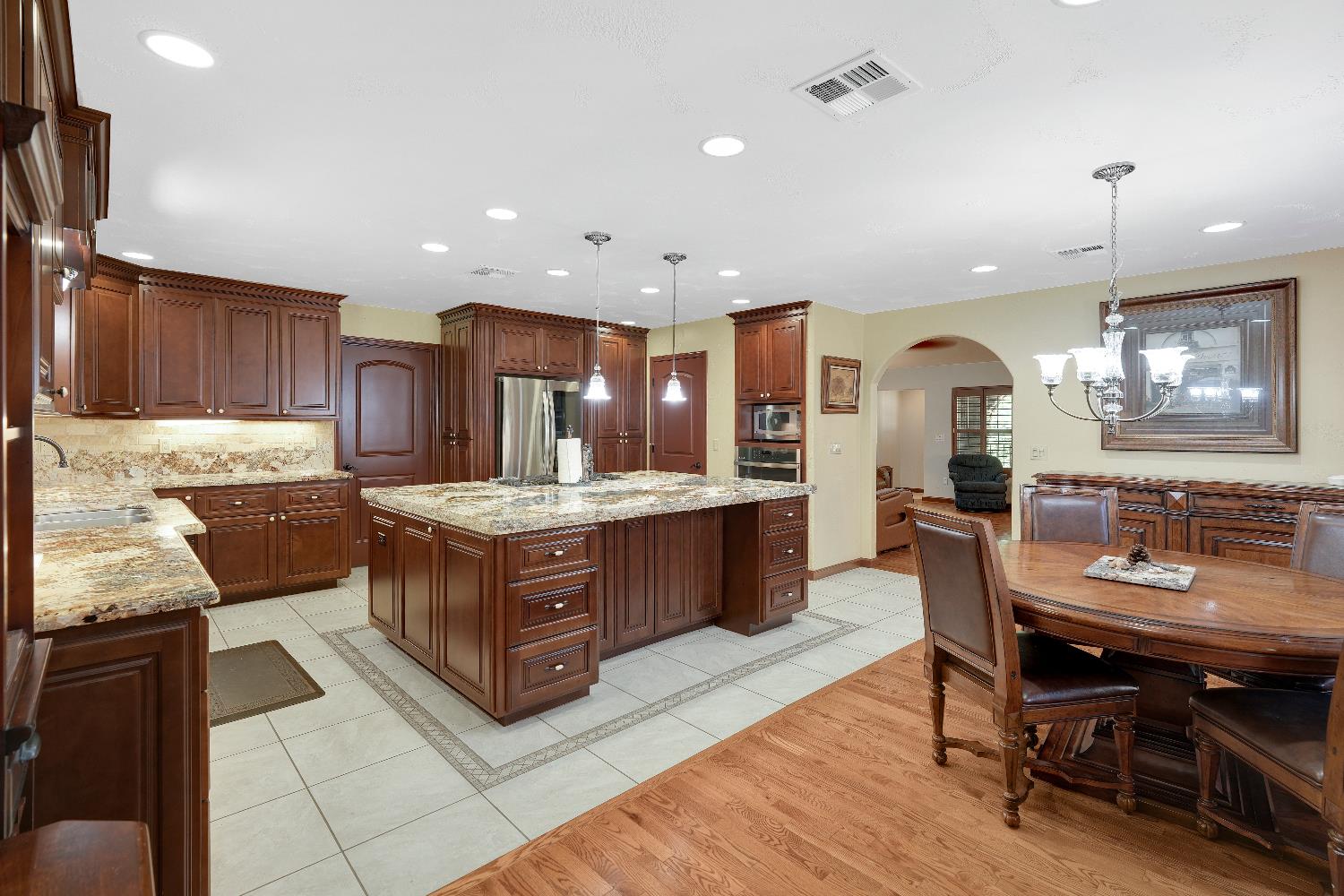 19485 Ferretti Road Groveland, CA 95321 - Photo 16 of 56