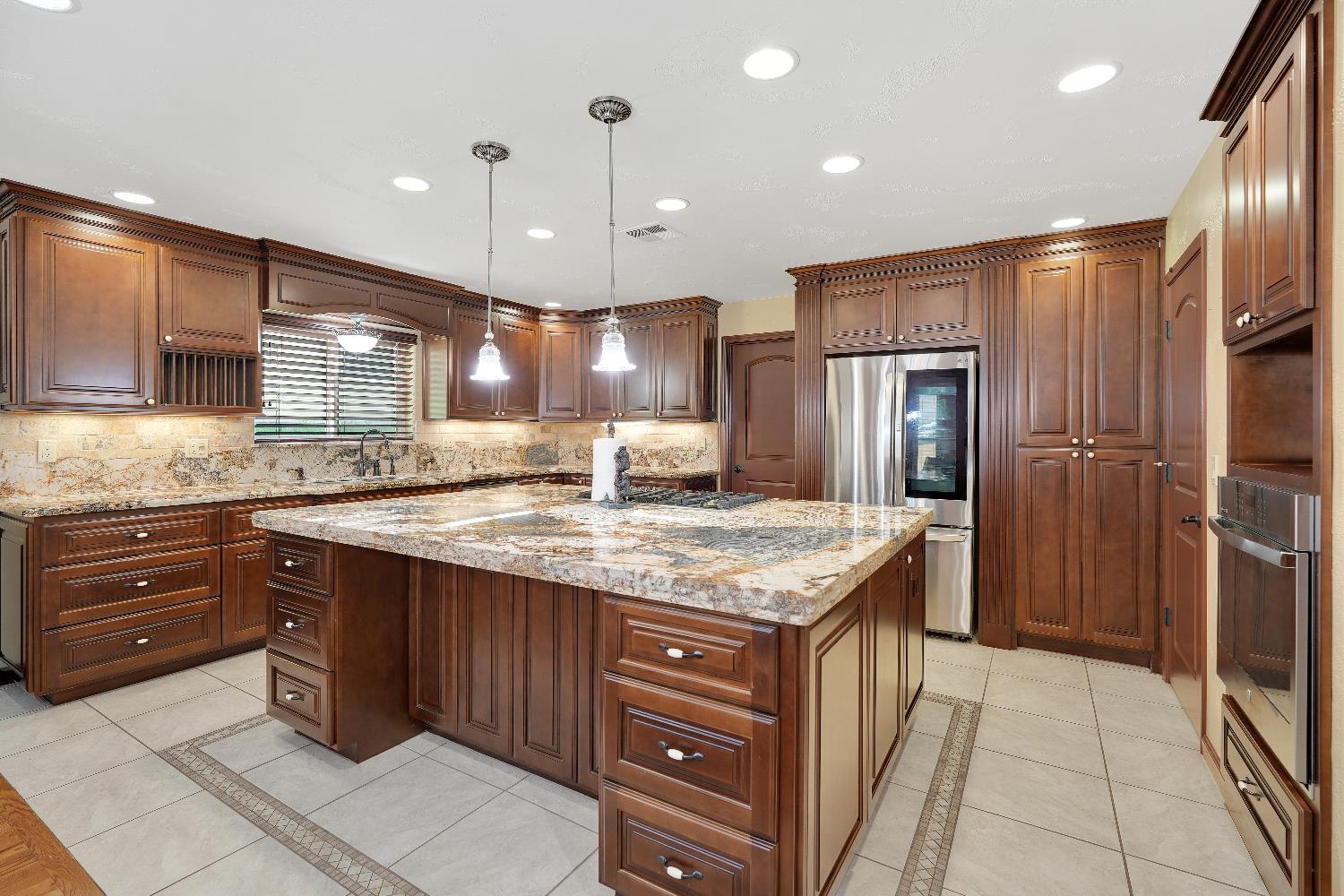 19485 Ferretti Road Groveland, CA 95321 - Photo 17 of 56