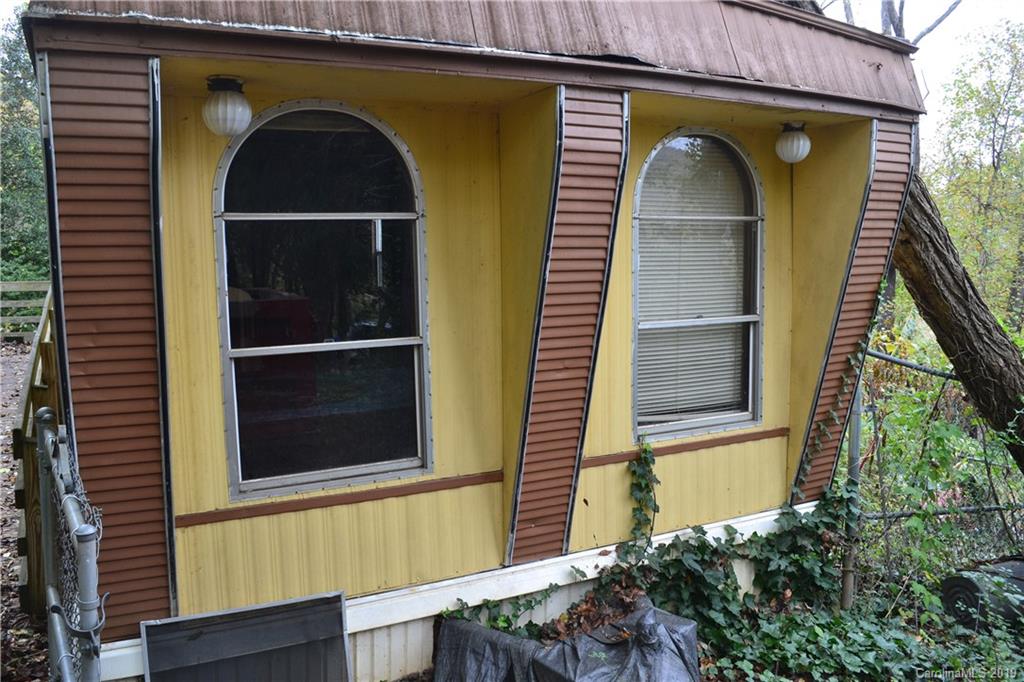 60 Reddick Road Asheville, NC 28805 - Photo 14 of 16 Gallery Image 14