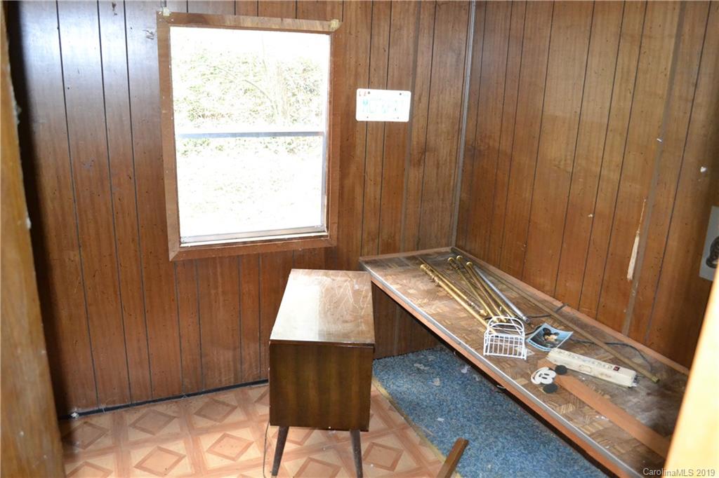 60 Reddick Road Asheville, NC 28805 - Photo 10 of 16 Gallery Image 10