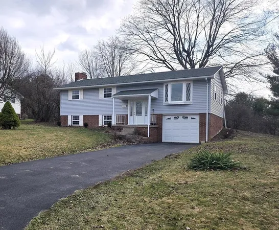 $259,900 | 1302 Robinwood Drive, Clarion, PA 16214