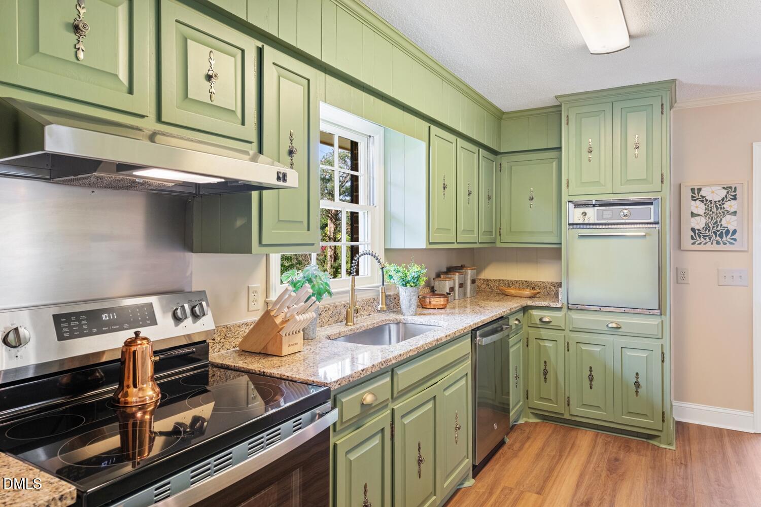 1921 Henry Road Graham, NC 27253 - Photo 10 of 56 Kitchen