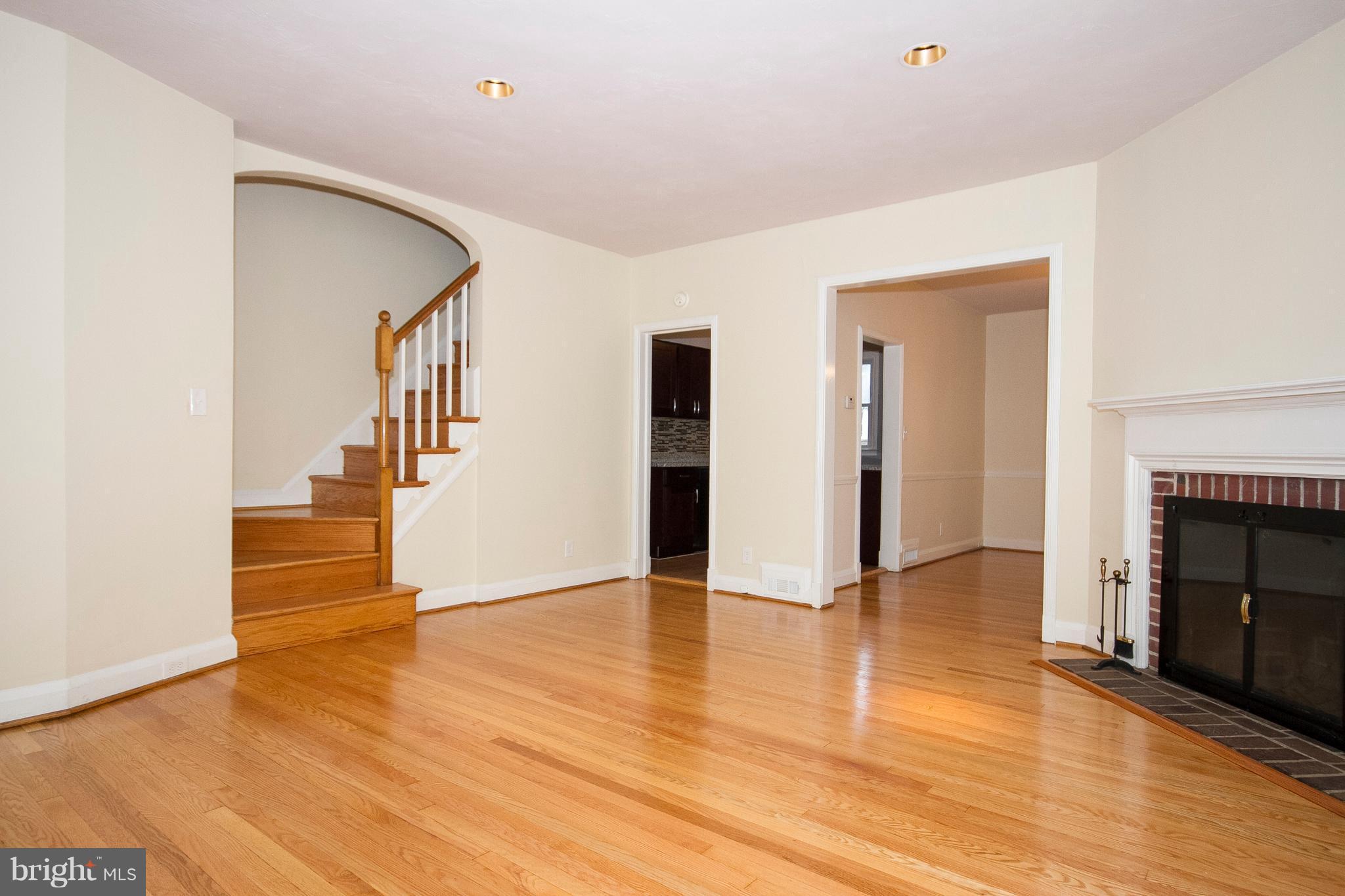1511 Shadyside Road Baltimore, MD 21218 - Photo 4 of 28 Interior (General)