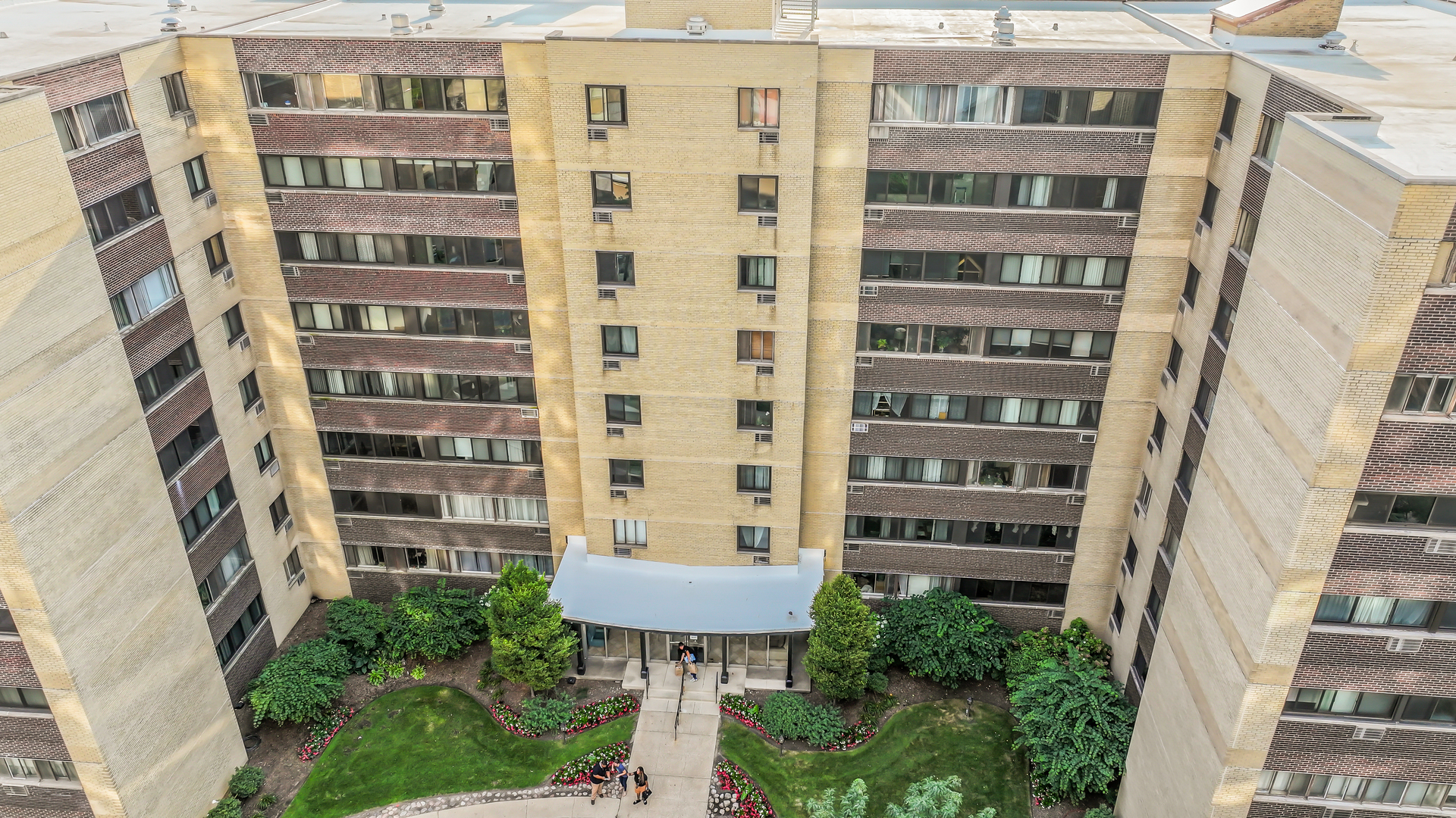 6300 North Sheridan Road, Unit 802 Chicago, IL 60660 - Photo 1 of 26 Gallery Image 1