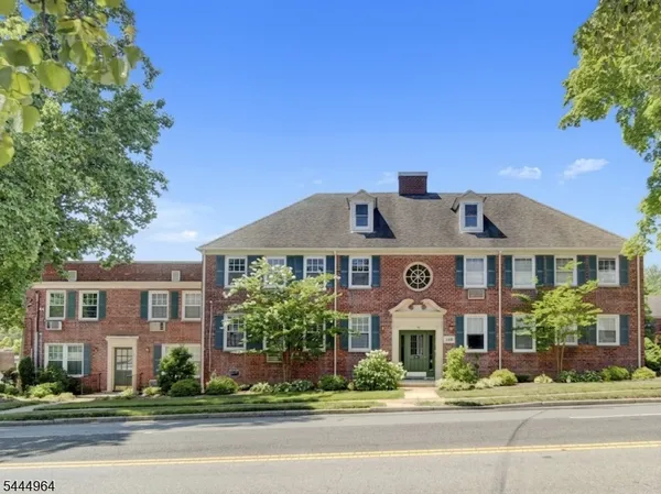 $320,000 | 176 Millburn Avenue, Unit C004, Millburn, NJ 07041