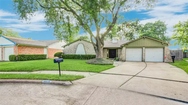 $1,750 | 9510 Huntington Way Drive, Houston, TX 77099