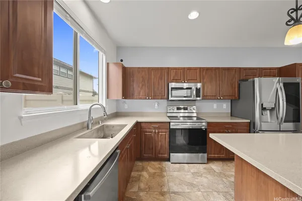 $850,000 | 91-1001 Keaunui Drive, Unit 318, Ewa Beach, HI 96706