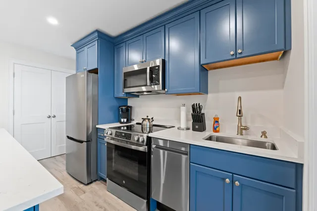 $3,299,000 | 117 Perkins Cove Road, Ogunquit, ME 03907