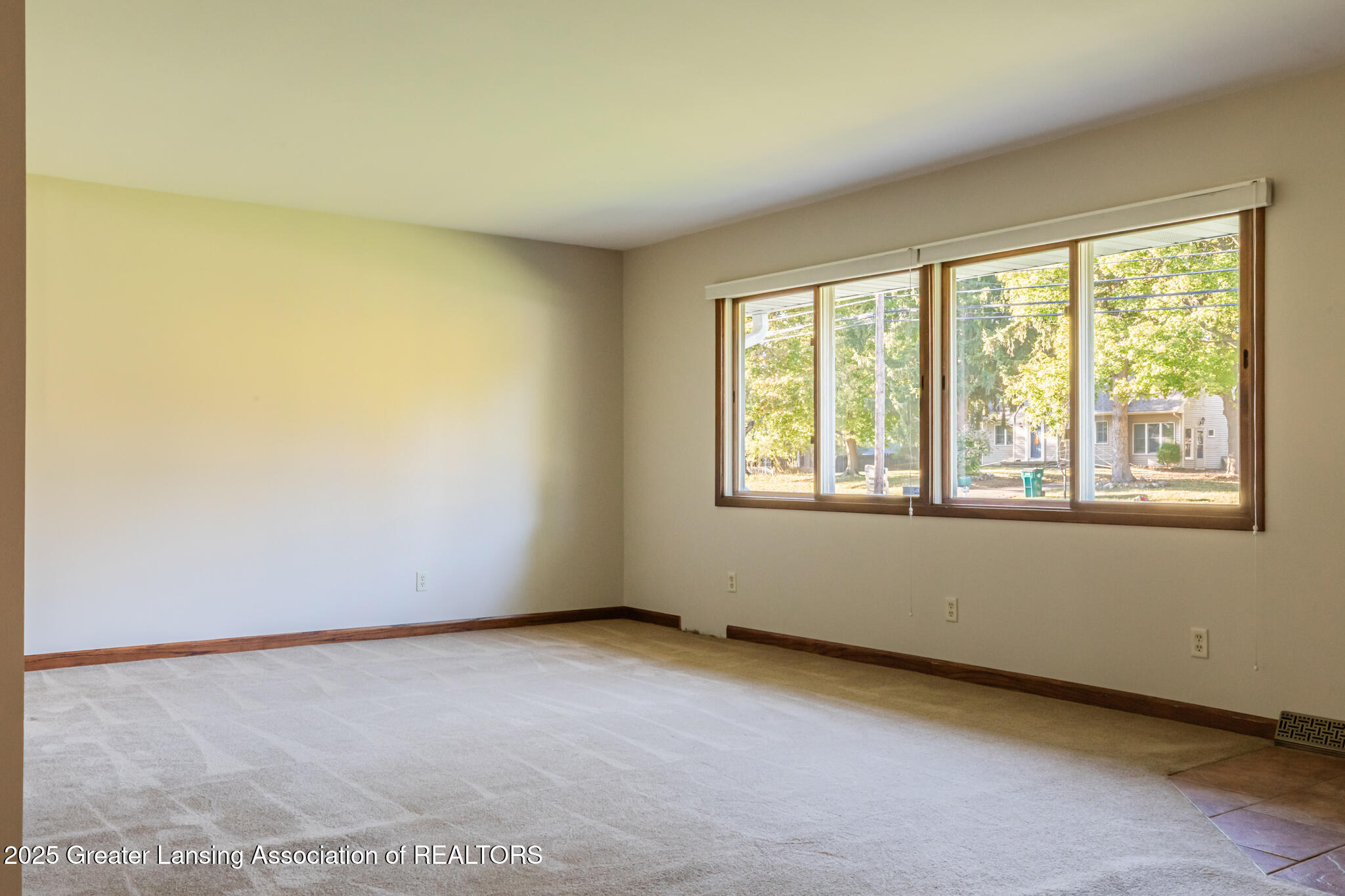2520 Forest Road Lansing, MI 48910 - Photo 6 of 39 2520Forest06
