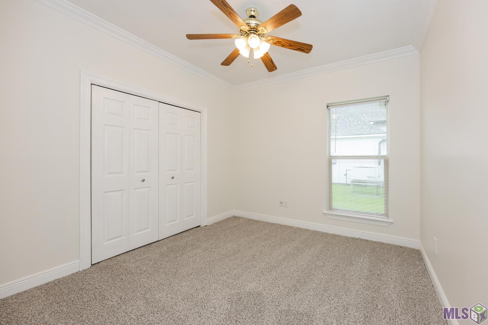 18249 Shadow Creek Avenue Baton Rouge, LA 70816 - Photo 20 of 37