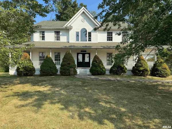 $339,900 | 102 West North Street, Benton, IL 62812