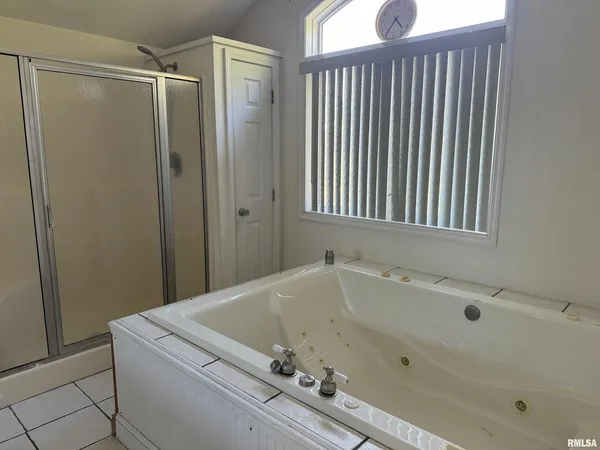 $339,900 | 102 West North Street, Benton, IL 62812