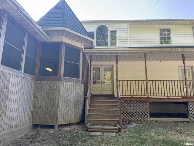 $349,000 | 102 West North Street, Ina, IL 62846