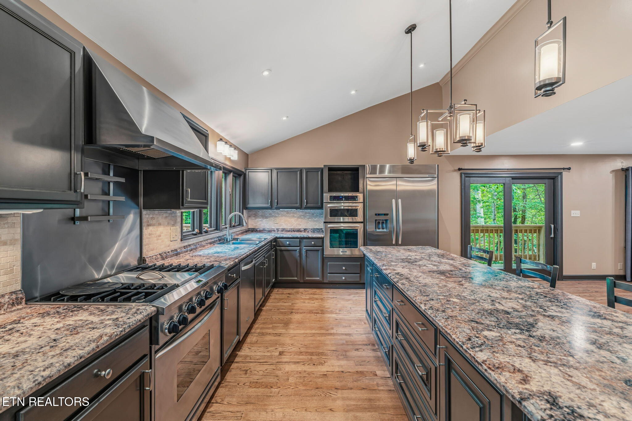 138 Newell Lane Oak Ridge, TN 37830 - Photo 15 of 51 138 Newell Ln - Kitchen (4)
