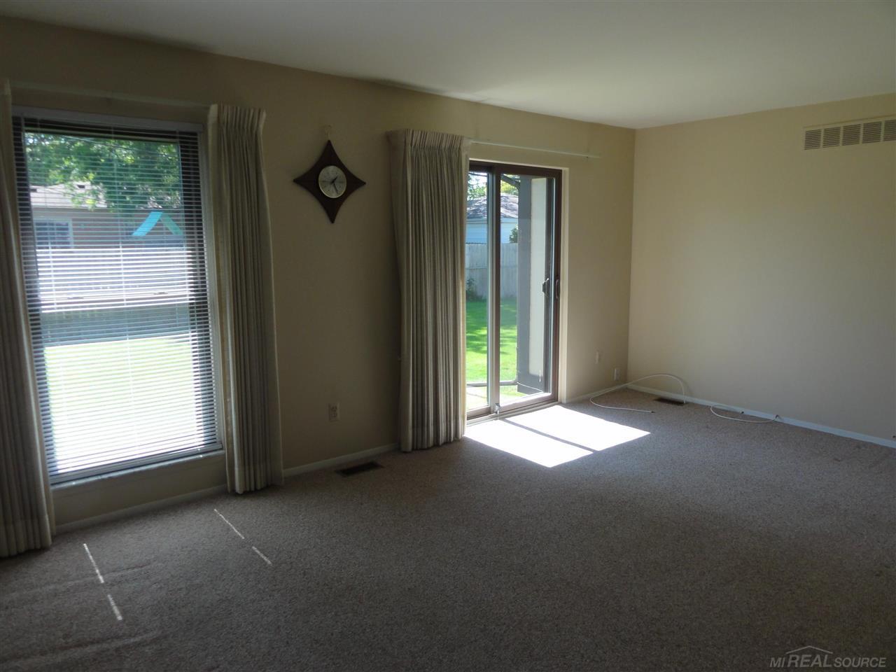 14446 East 14 Mile Road Warren, MI 48088 - Photo 15 of 30 50054024-17.JPG