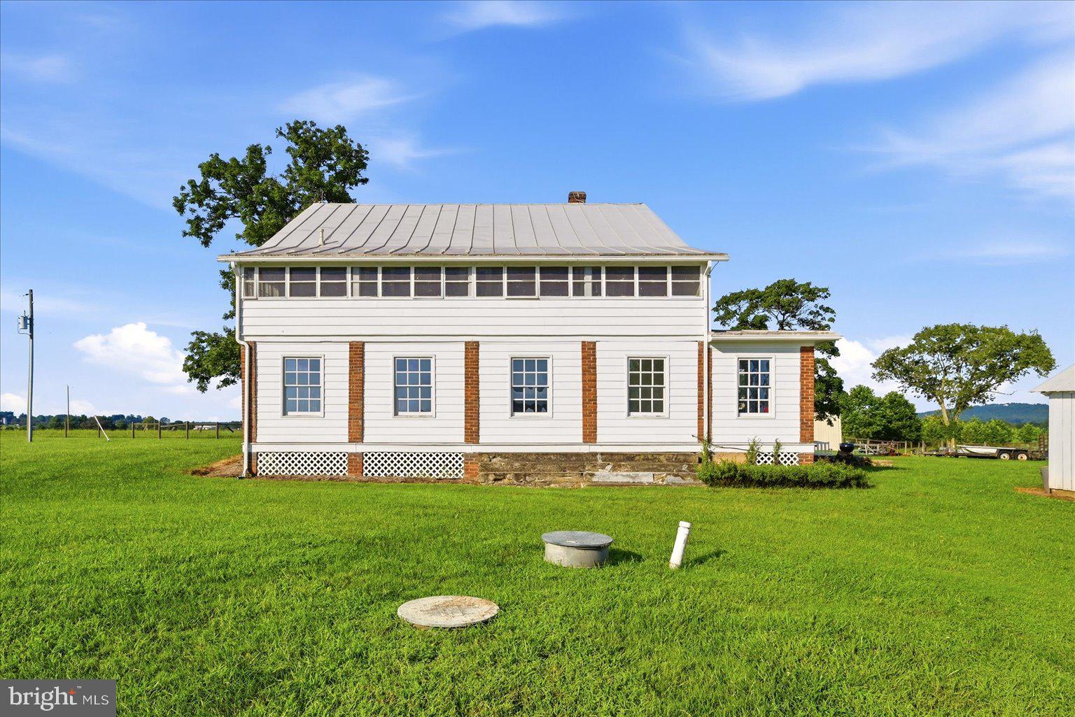 43086 Lucketts Road Leesburg, VA 20176 - Photo 20 of 28 Gallery Image 20