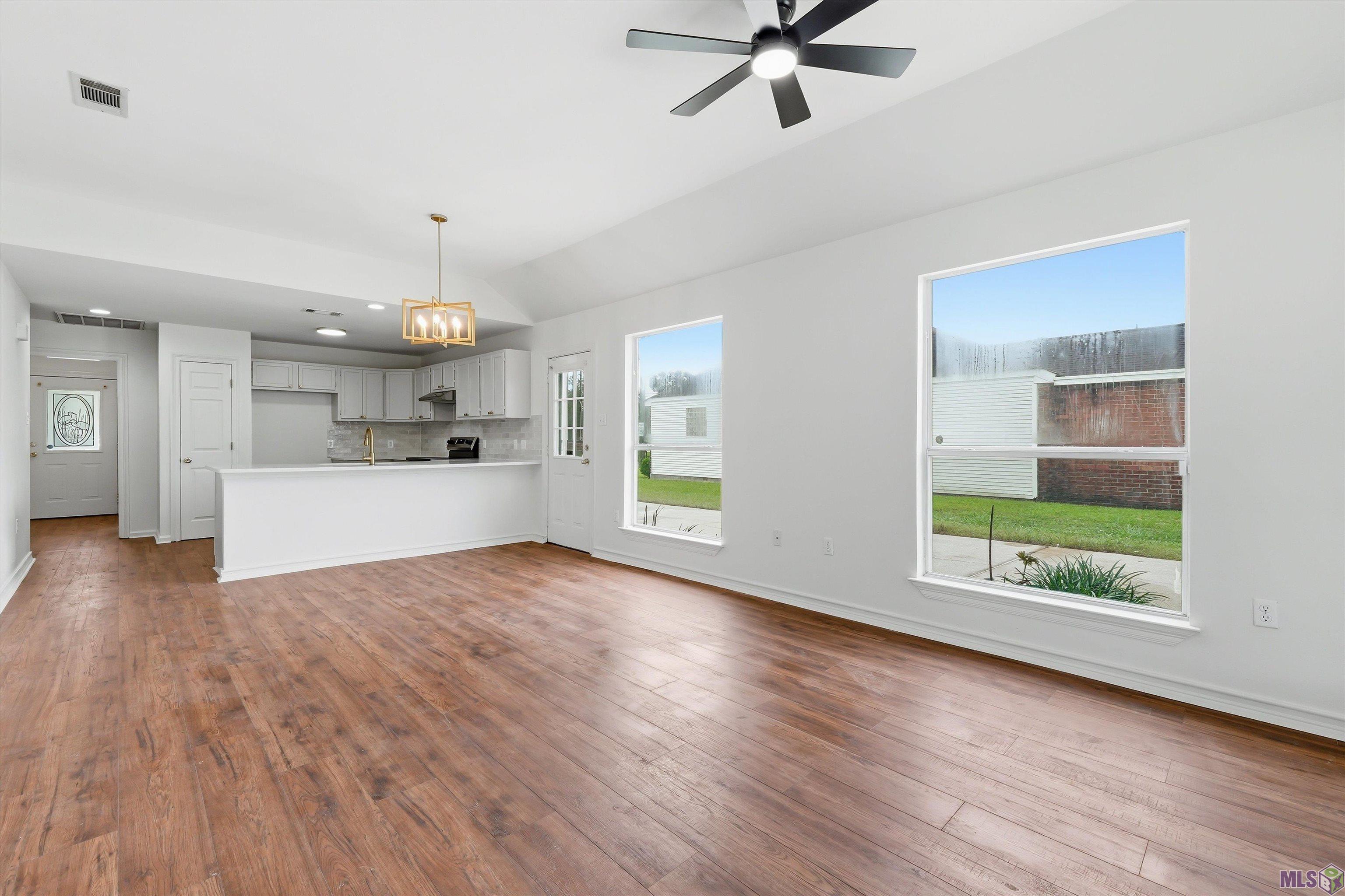 5943 Timbercreek Avenue Baton Rouge, LA 70806 - Photo 3 of 17